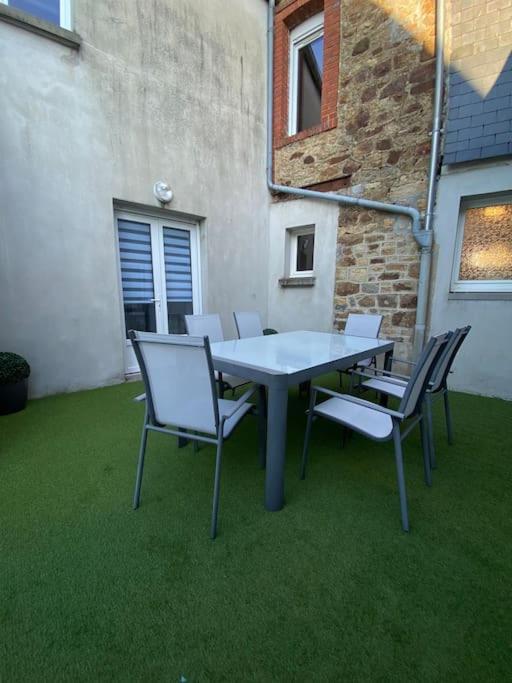 Gite Comme Chez Soi Ducey Les Cheris Luaran gambar