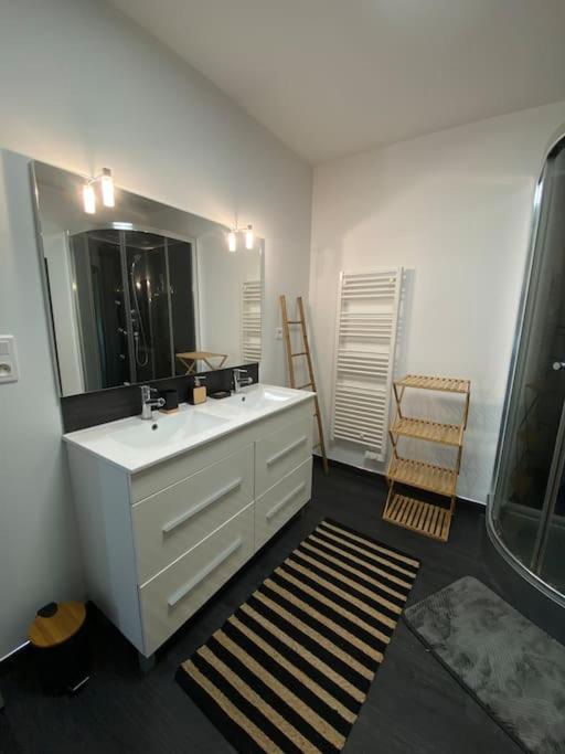 Gite Comme Chez Soi Ducey Les Cheris Luaran gambar